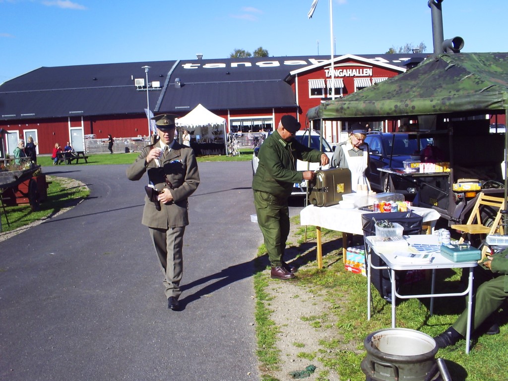Inte bara besökare behövde få sig en fika.